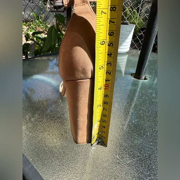 Steve Madden Tiaa Camel Heels, Size 10 NWB - Picture 14 of 14